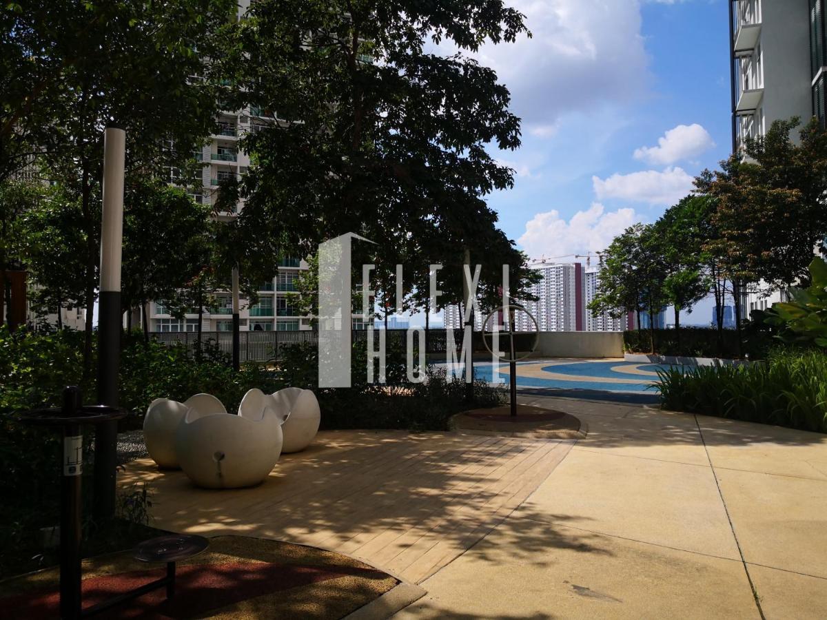 Spacious Big Room, Designed & Quiet Family Home, Eclipse In Cyberjaya By Flexihome-My Kültér fotó